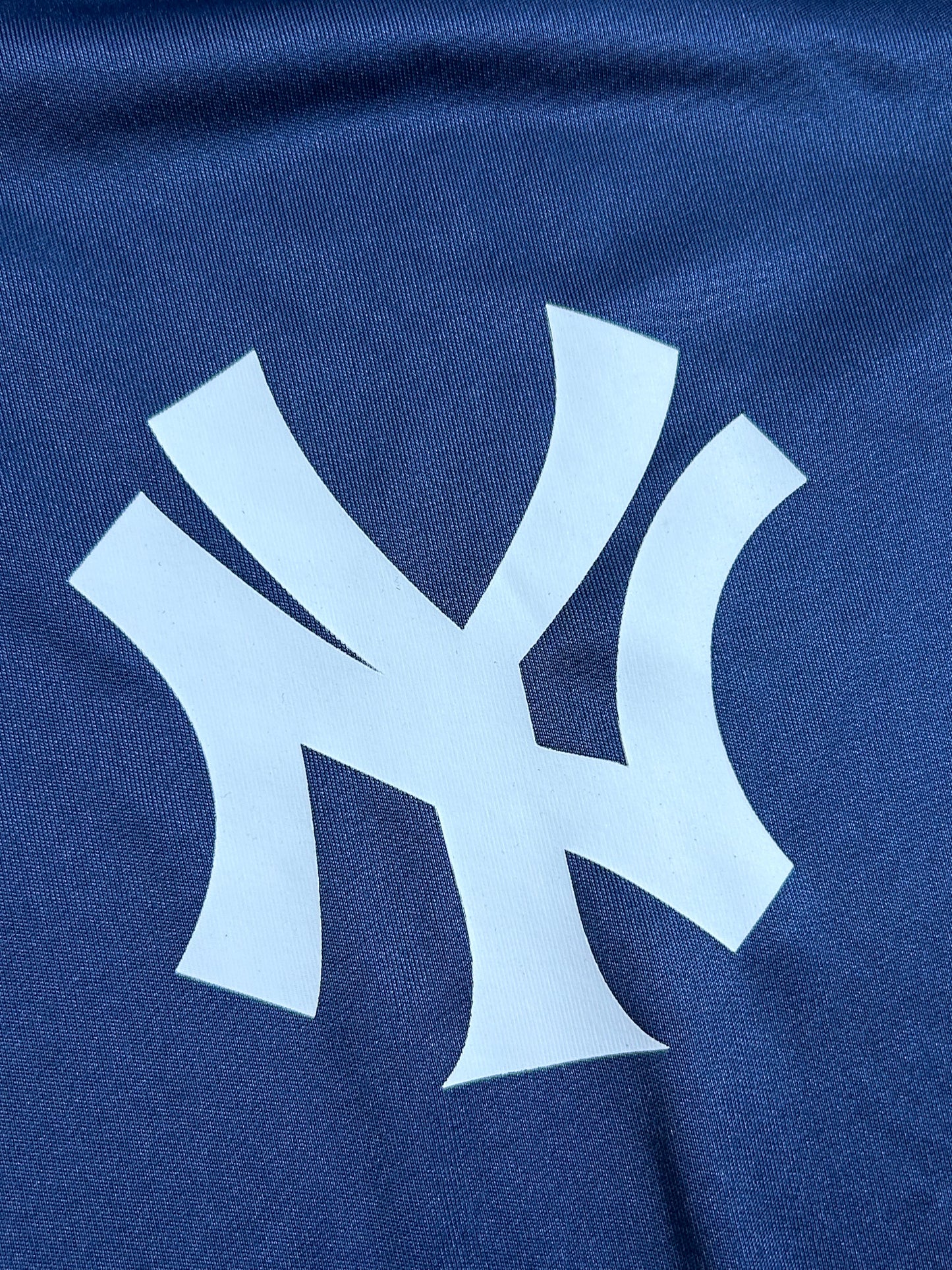 2023 Nike New York Yankees Pullover Jersey Style Shirt Youth Medium 17.75x23.75 Inches Navy