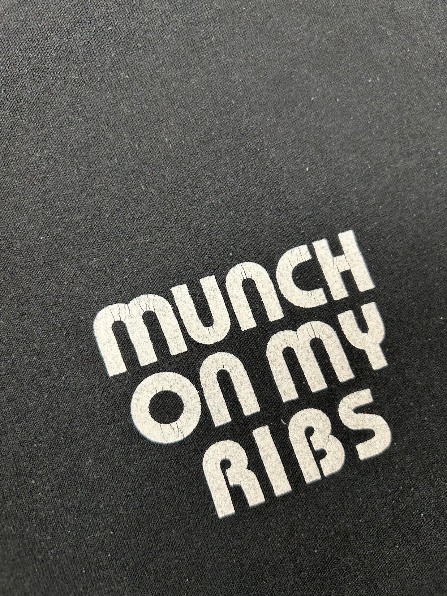 Vintage Russel Athletic Munch On My Ribs BBQ Spot Ft Lauderdale Fl M/L 21.5x26 Inches As Is