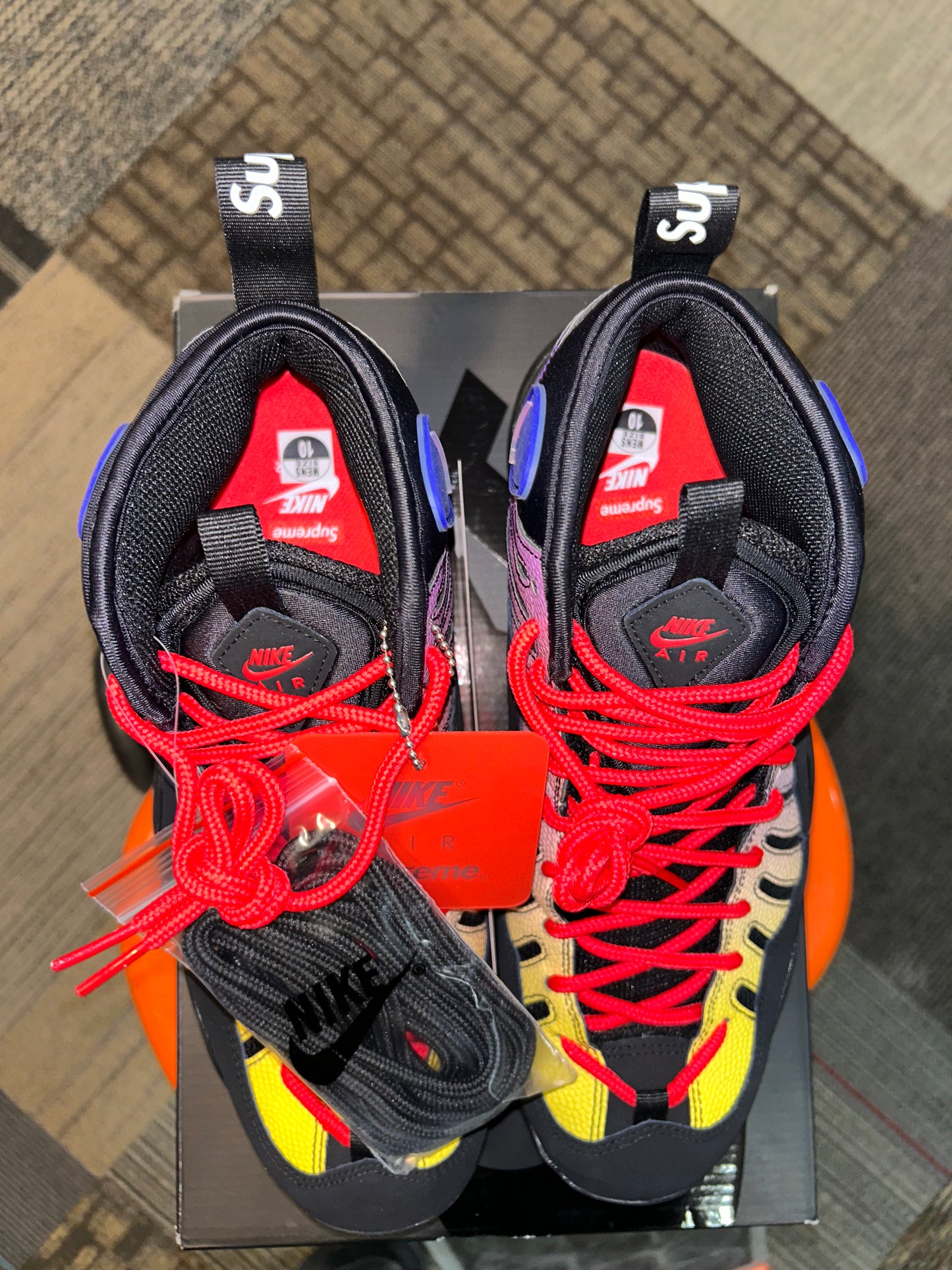 Nike Air Bakin x Supreme New York Black Gradient Sneaker Brand New DS Size 10