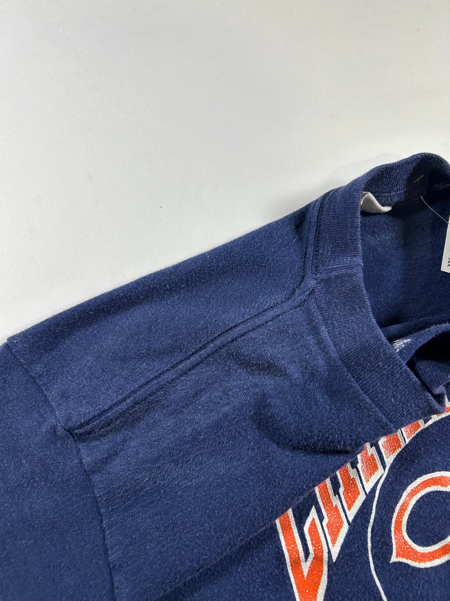 Vintage Logo 7 Chicago Bears NFL Super Bowl XX Champions Tee M/S Fit 19.25x25.5 Inches