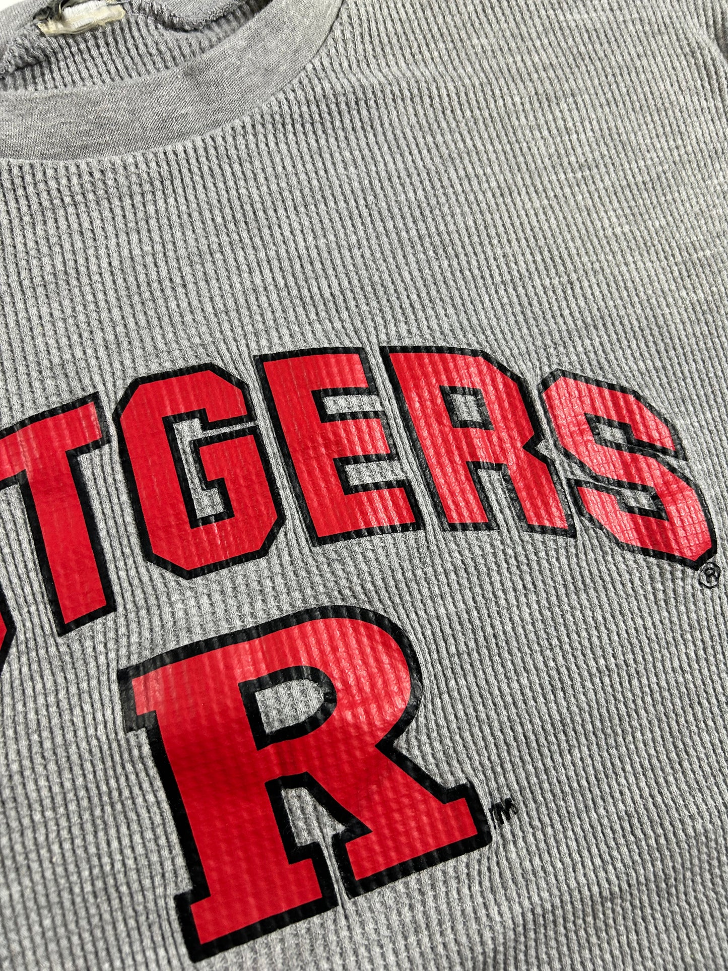 Rutgers Scarlet Knights College Thermal Long Sleeve Shirt Large/Medium Fit 22x26.25/27.25 Inches