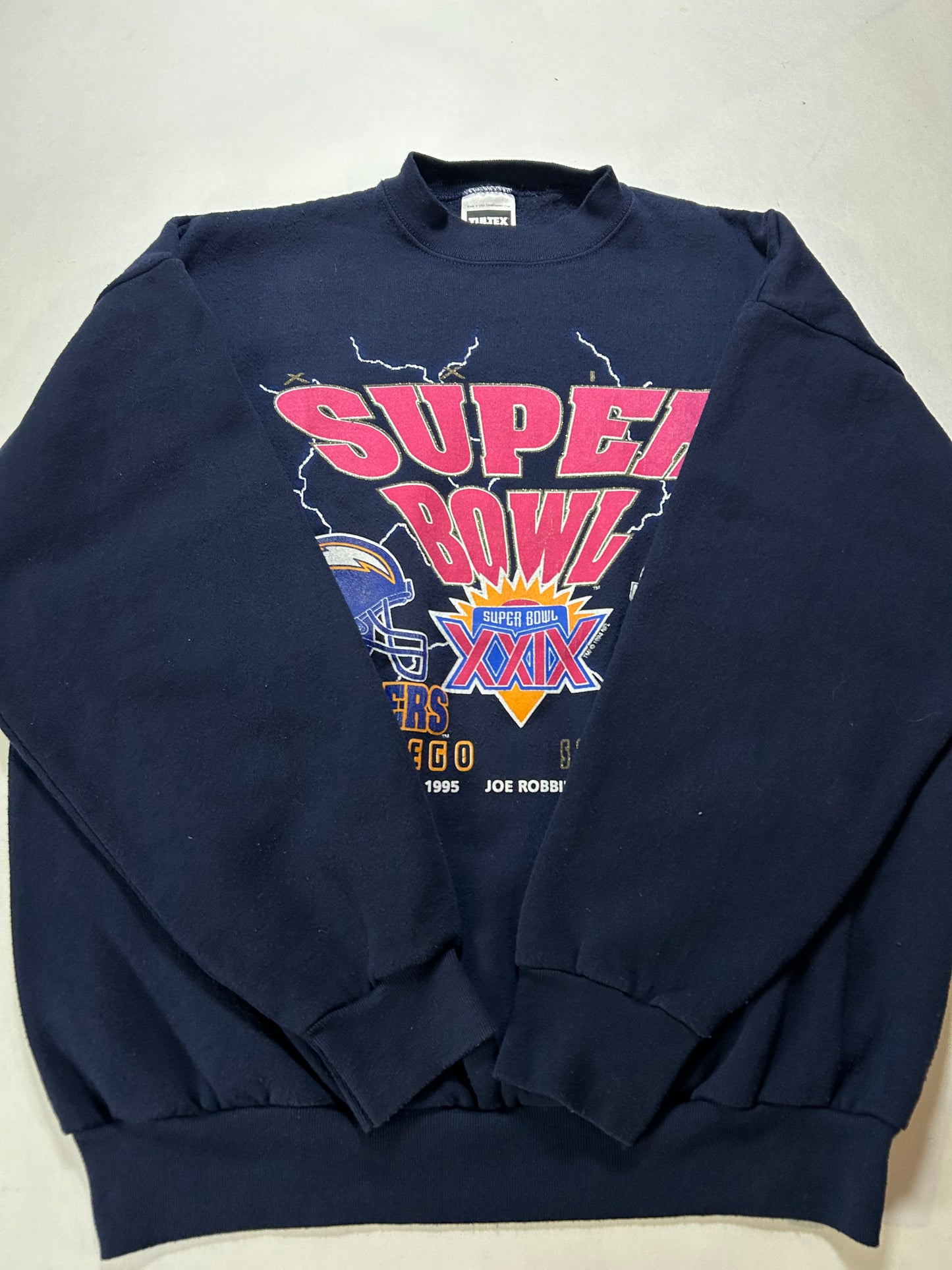 Vintage Super Bowl XXIX San Diego Chargers Vs. San Francisco 49ers NFL Match Up Joe Robbie Stadium Crewneck Sweatshirt Large/XL Fit 25x28.25 Inches