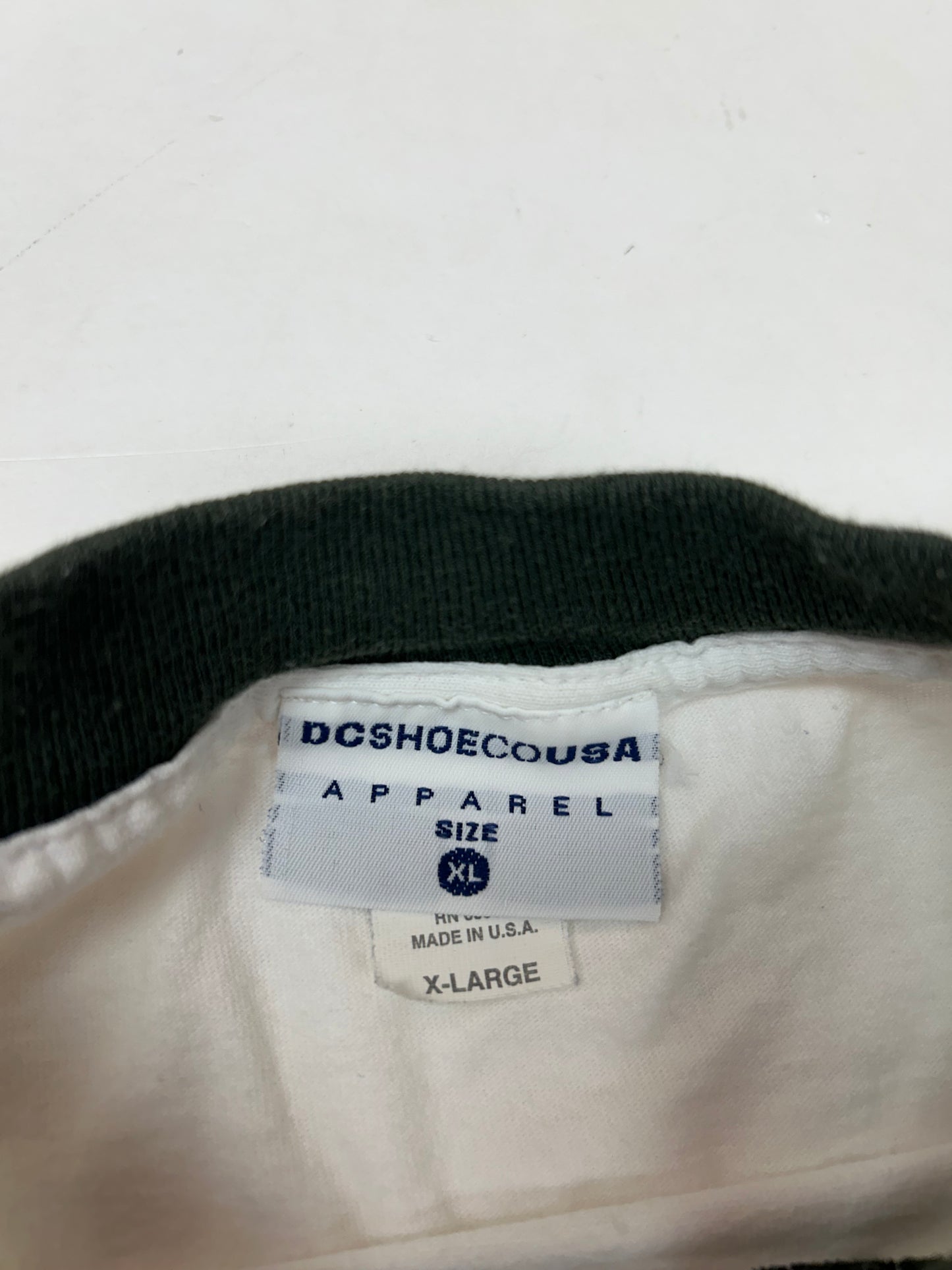 Vintage DC SHOE CO USA Apparel Felt Logo Skate Tee XL 25.25x30 Inches USA Skateboarding