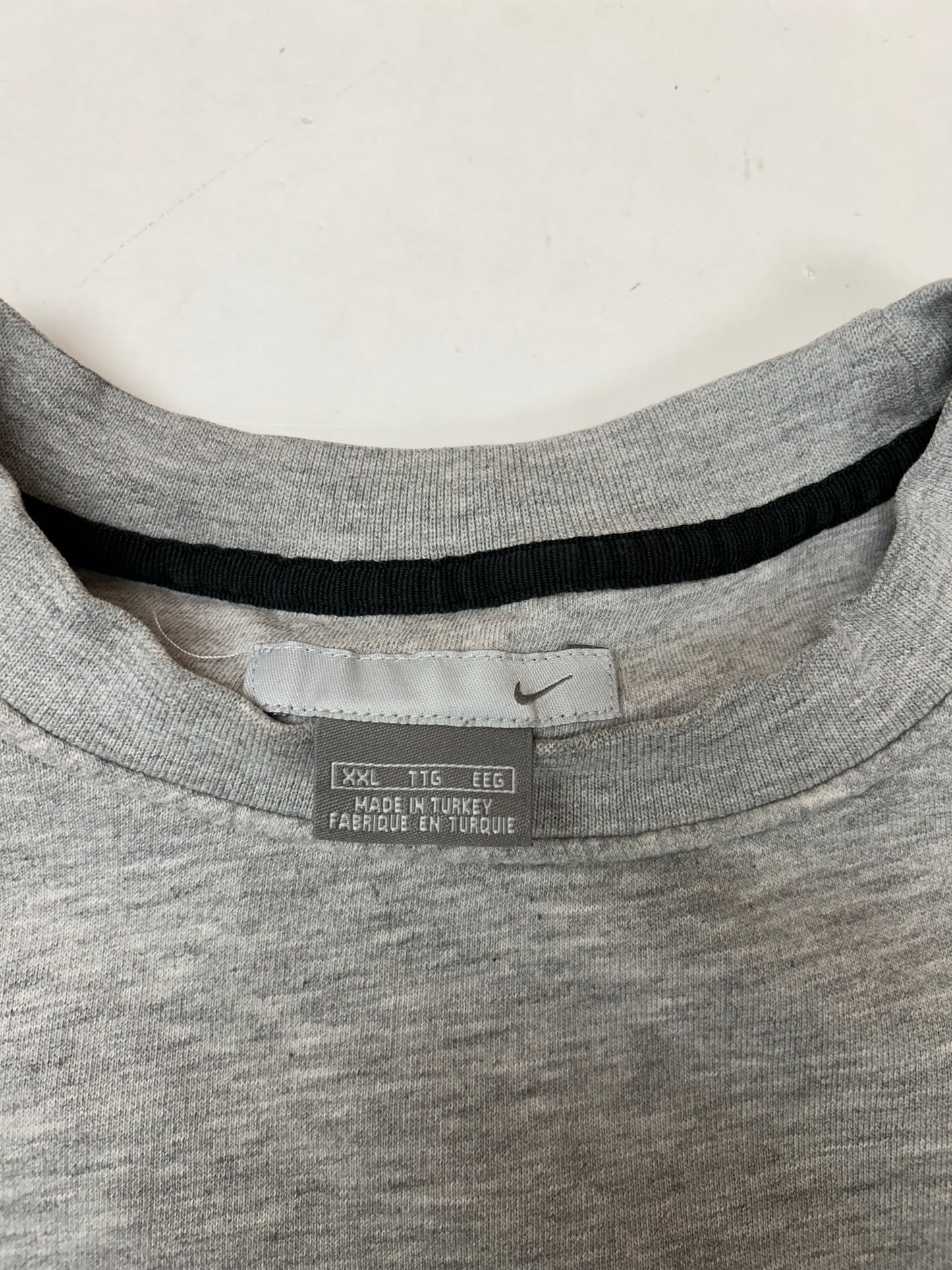 Vintage 00s Nike Swoosh Embroidered Chest Logo Essential Crewneck Sweatshirt 2XL/XL Fit 27.5x29.75 Has Small Flaw On Side As Is