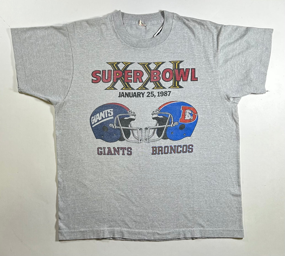 Vintage Super Bowl XXI New York Giants Vs. Denver Broncos Matchup January 25th, 1987 Tee Large Fit 21.75x26.25 Inches