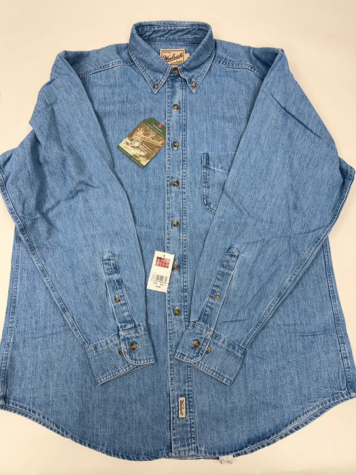 Woolrich Denim Button Up Shirt Blue Long Sleeve 100% Cotton Men’s Large 24x33 Inches DS Brand New With Tag