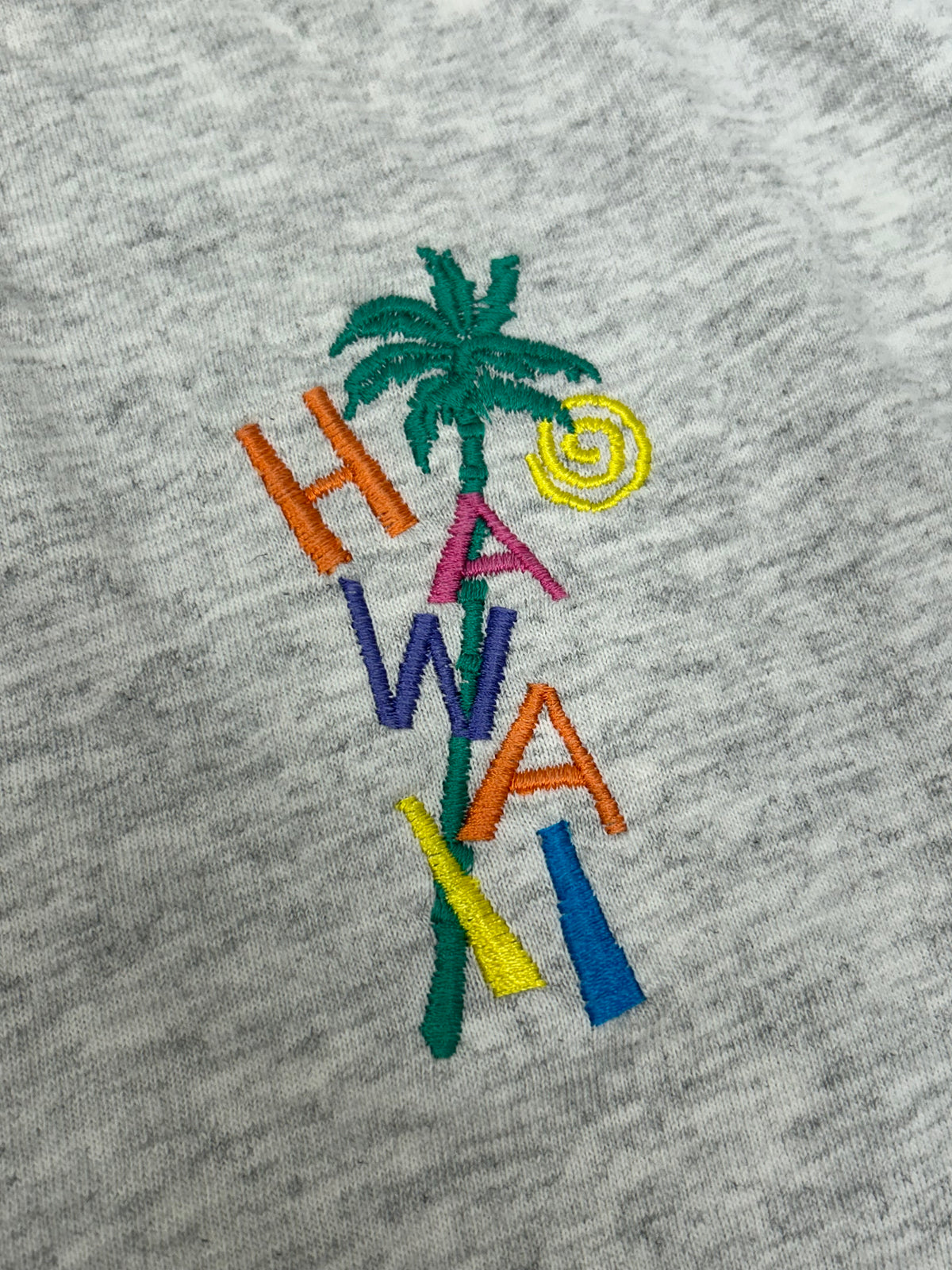 Vintage Hawaii Palm Tree Sun Embroidered Vacation Destination Tee XL Gray USA 90s