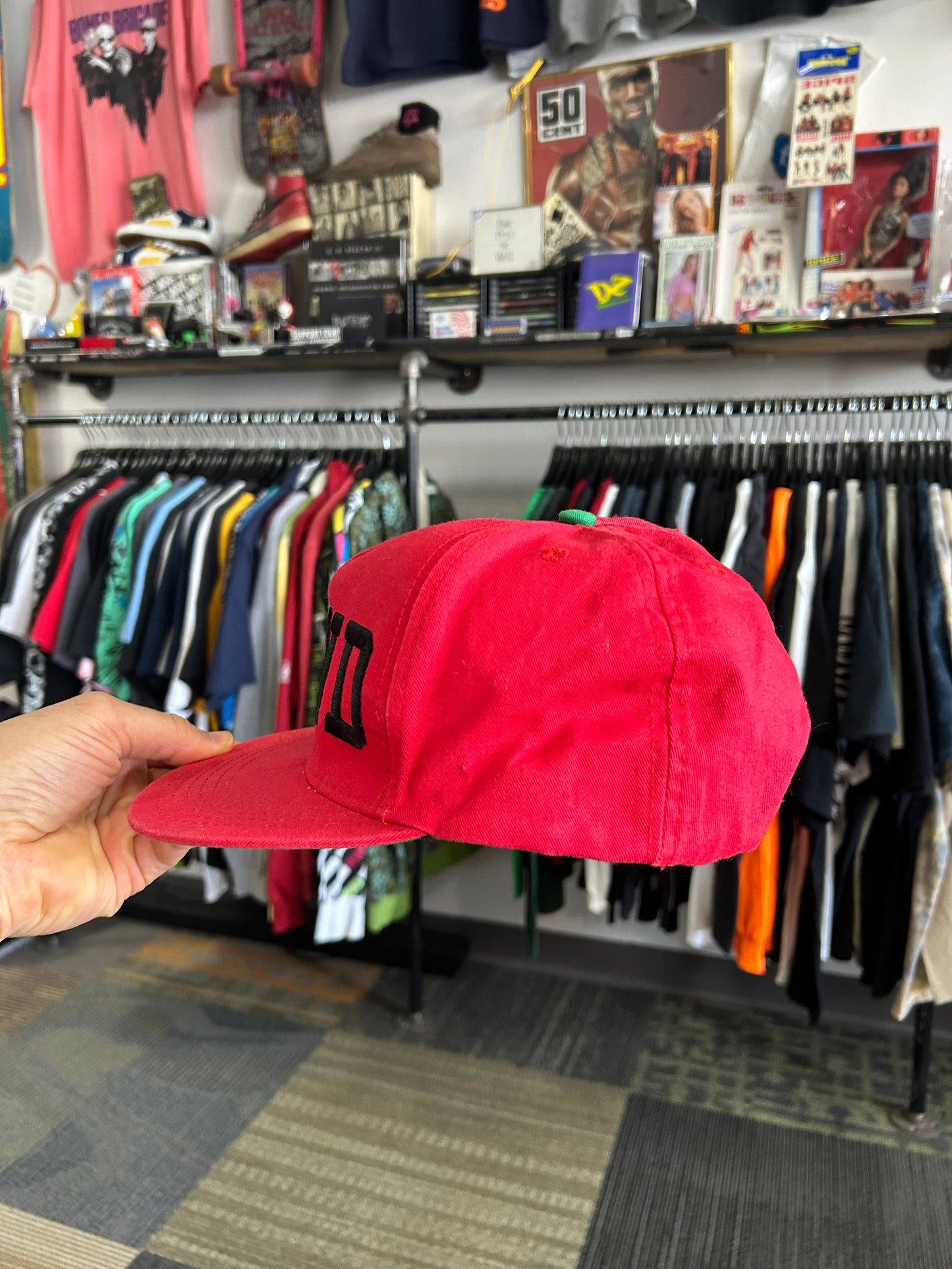Diamond Supply Co SnapBack Hat Cap Red DMND Embroidered Logo Skate Streetwear