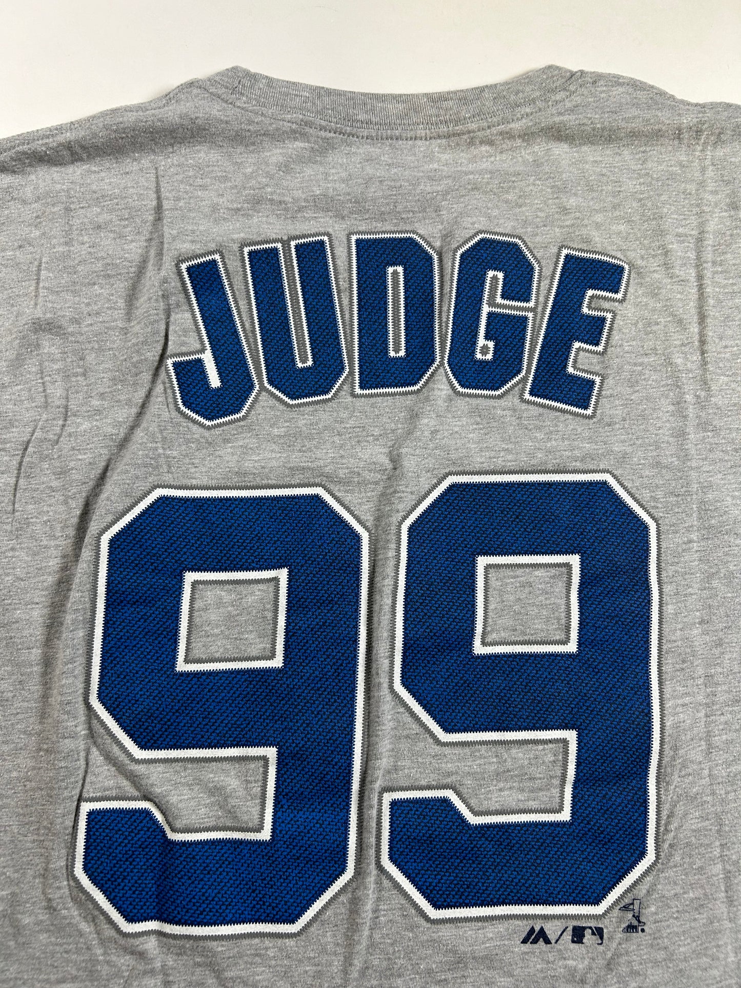 Majestic New York Yankees Aaron Judge #99 MLB Player Tee Medium 19.75x28.5 Inches Gray