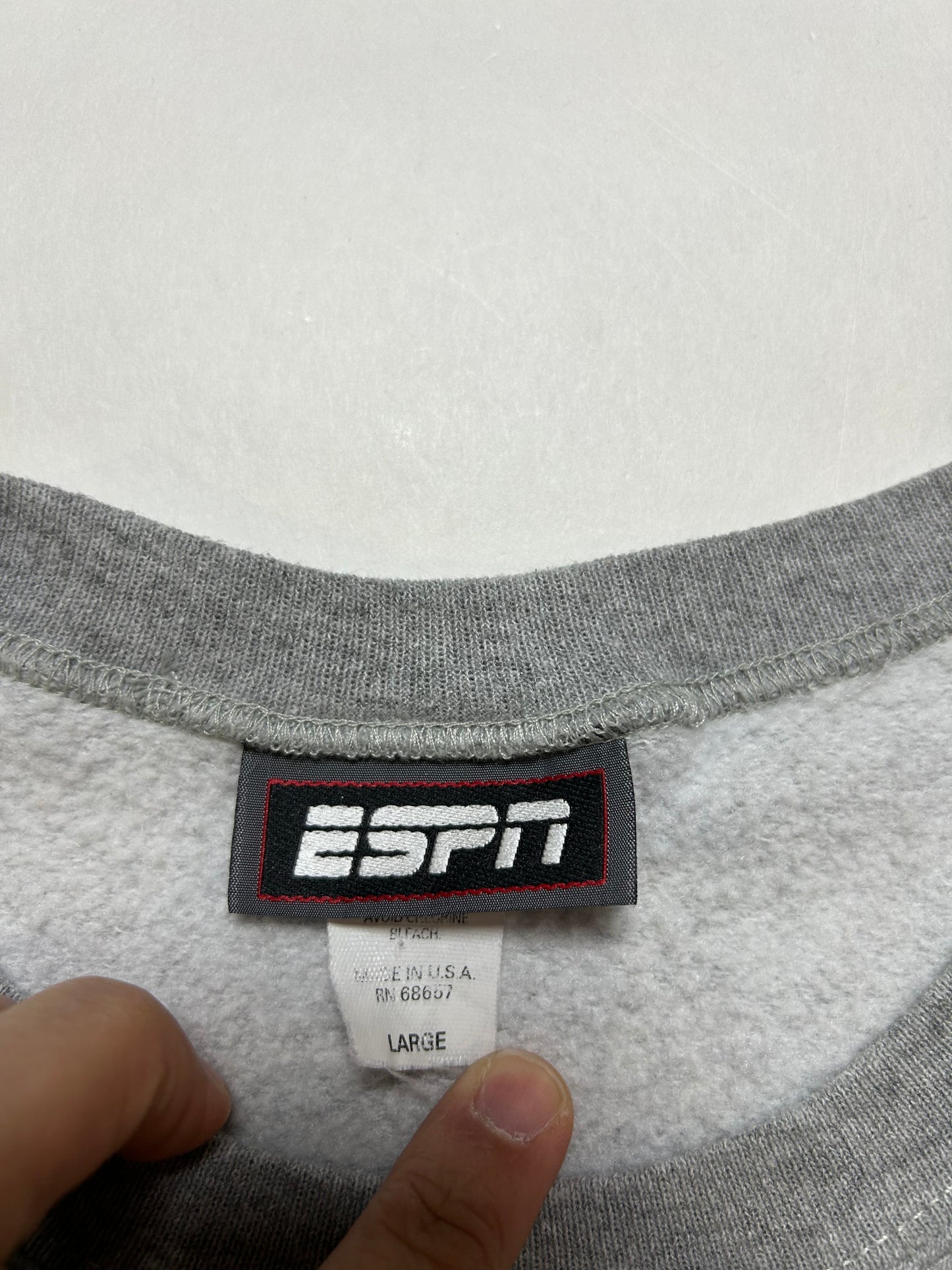 Vintage ESPN Walt Disney World ESPN Club Crewneck Sweatshirt Gray Boxy Large 24.75x26.5 Inches