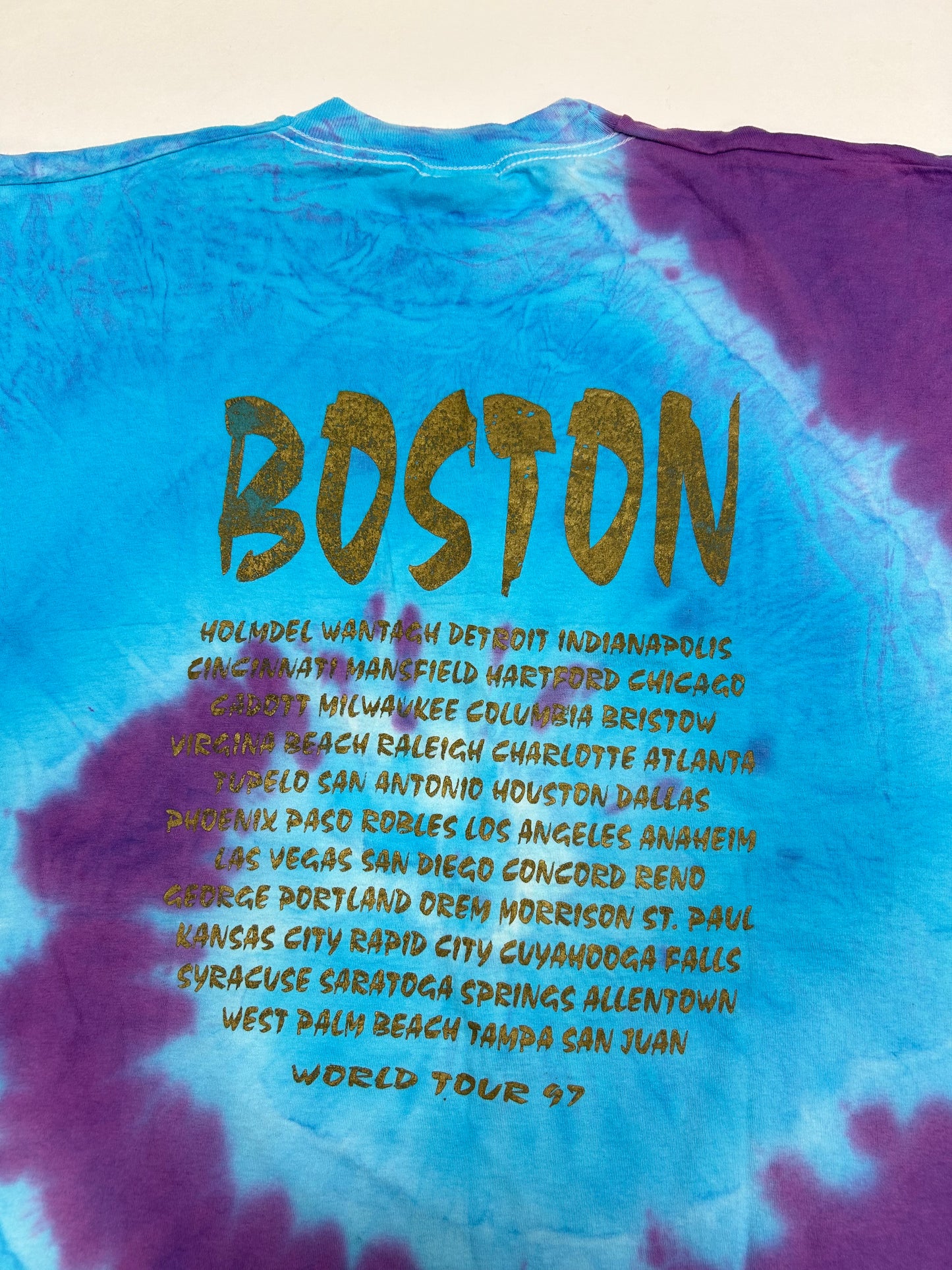Vintage 1997 Boston World Tour Band Music Tie-Dye Parking Lot Tee XL 23.5x29.75 Inches