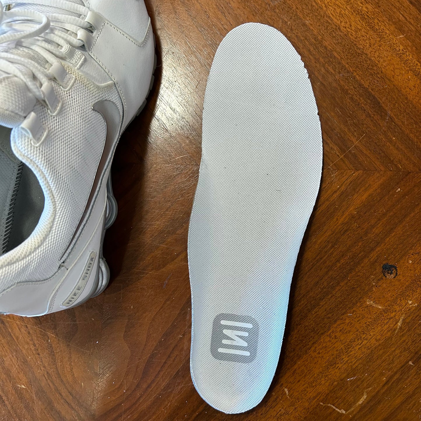 Nike Shox Avenue White 833584-100 2016 As Is No Box Good Condition