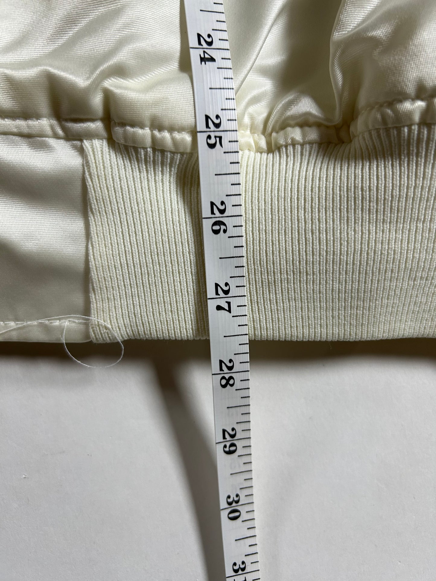 Vintage Starter Los Angeles Lakers Satin Jacket NBA 80s 90s XL/Large 26.5x/27.5 Inches