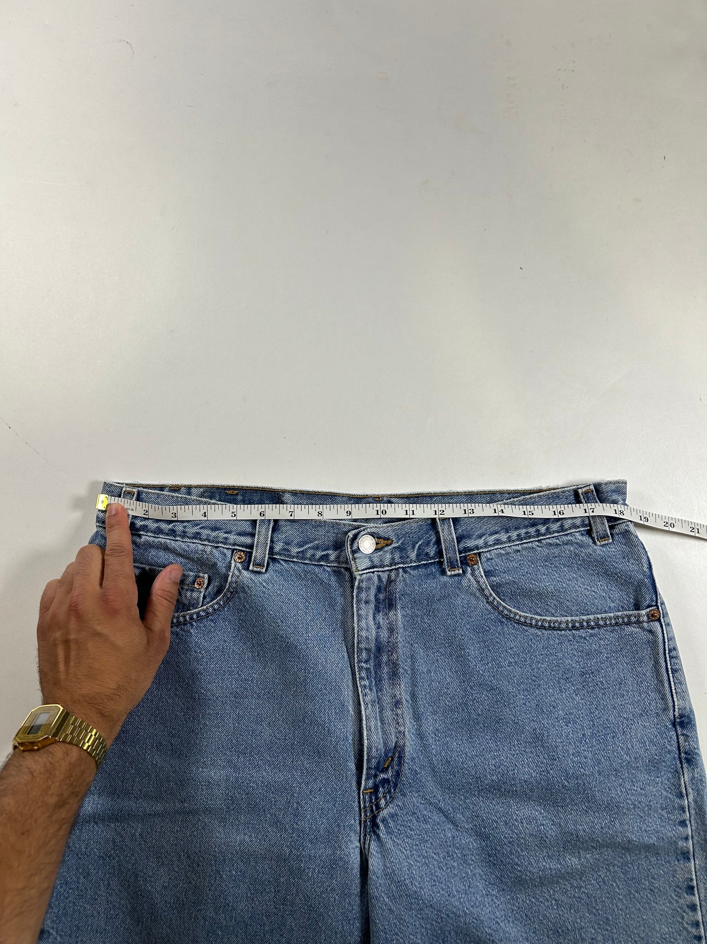 Vintage Levi's 550 USA Denim Blue Jean Shorts Relaxed Fit 36 18.5x21.75 Inches 100% Cotton