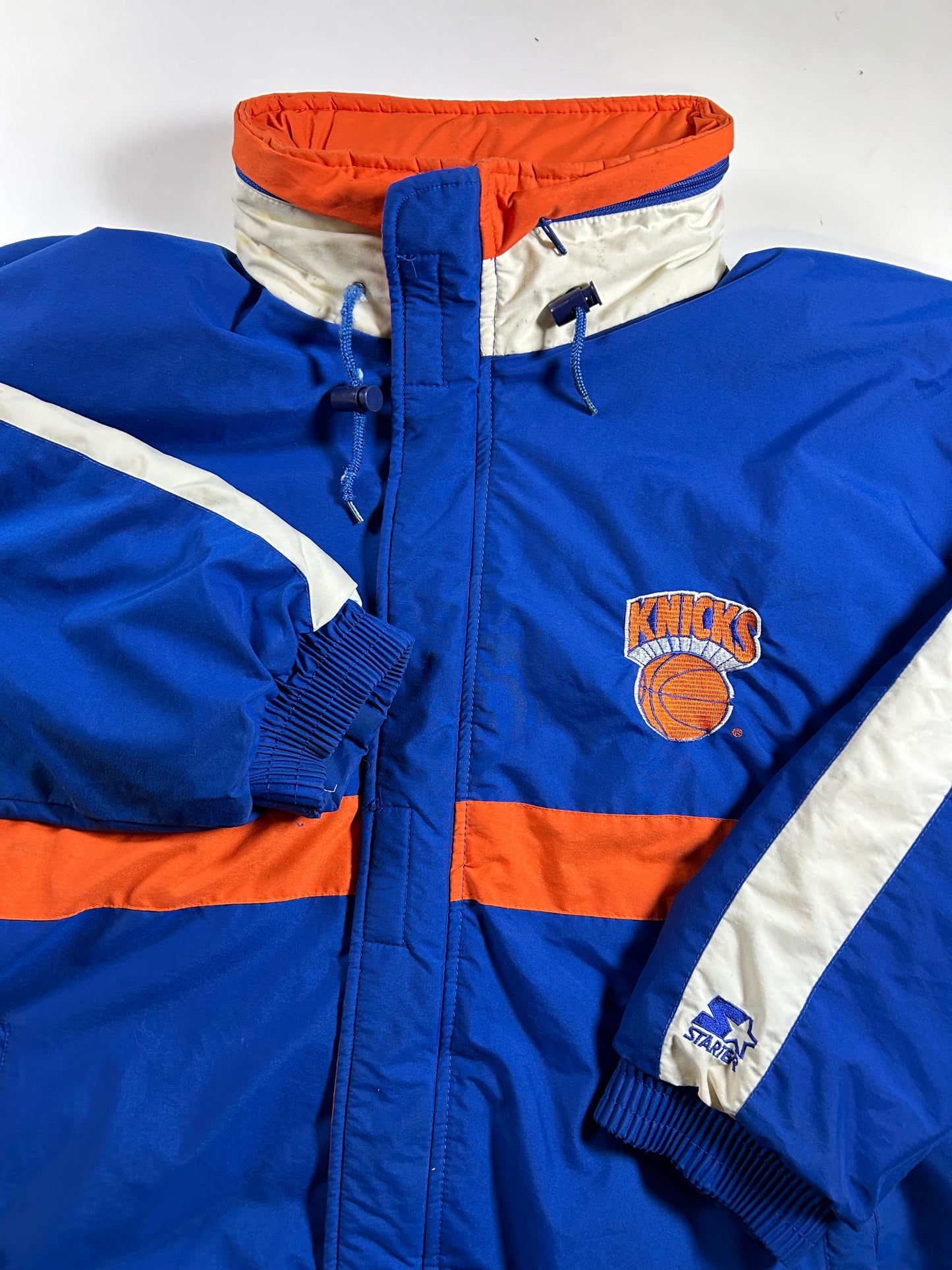Vintage Starter New York Knicks Puffer Zip Up Packable Hood Jacket NYK XL 29x29.25 Inches As Is Has Stains 90s