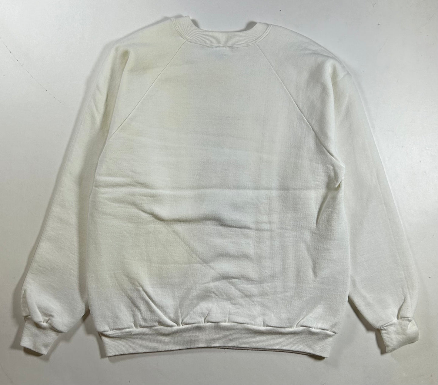 Vintage Disney Minnie Mouse Heart Crewneck Sweatshirt Valentines Day 80s/90s Medium/Small Fit 21.5x26 Inches As Is