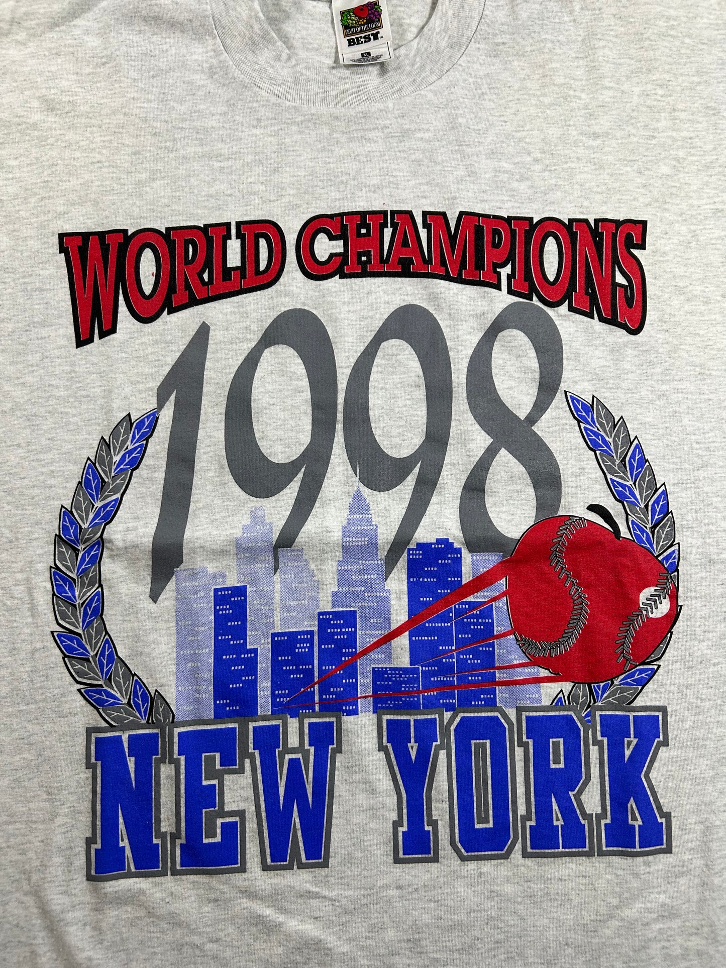 Vintage 1998 New York World Champions Big Apple Baseball Tee XL 23.5x30 Inches New York Yankees