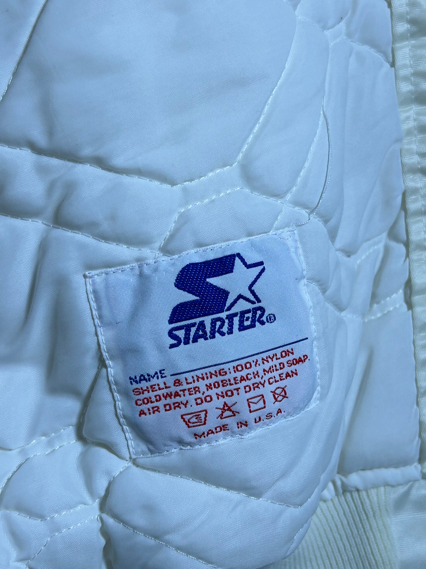 Vintage Starter Los Angeles Lakers Satin Jacket NBA 80s 90s XL/Large 26.5x/27.5 Inches