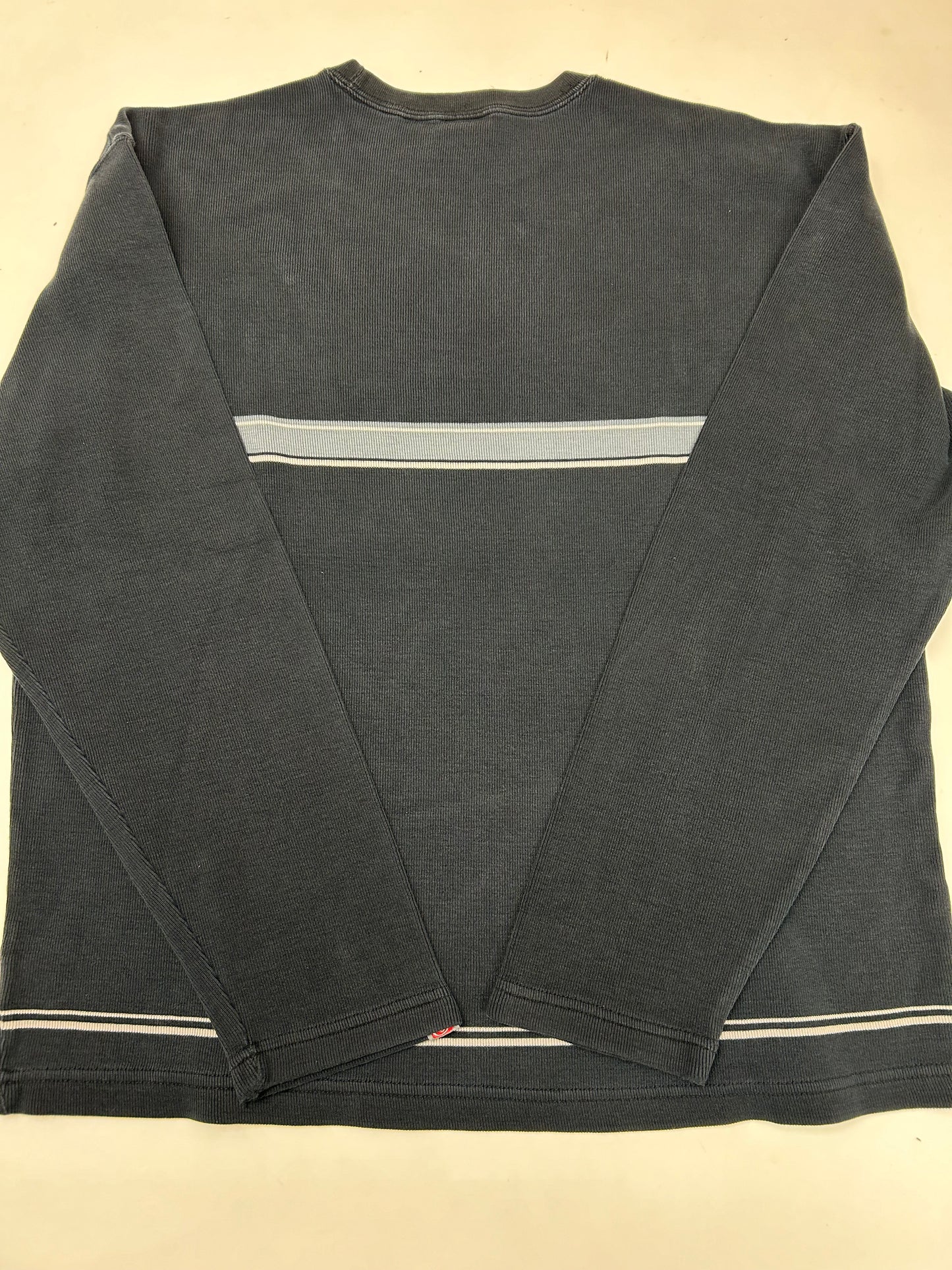 Vintage Quiksilver Thermal Long Sleeve Shirt Medium/Large Fit 24.25x27.5 Inches