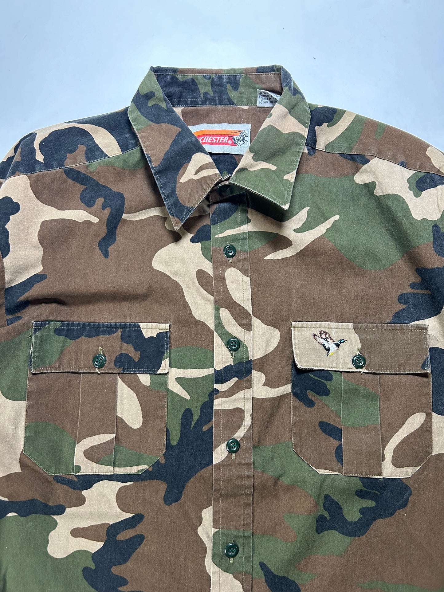 Vintage Winchester Hunting Button Up Shirt Long Sleeve Duck Camouflage Large 24.75x33 Inches