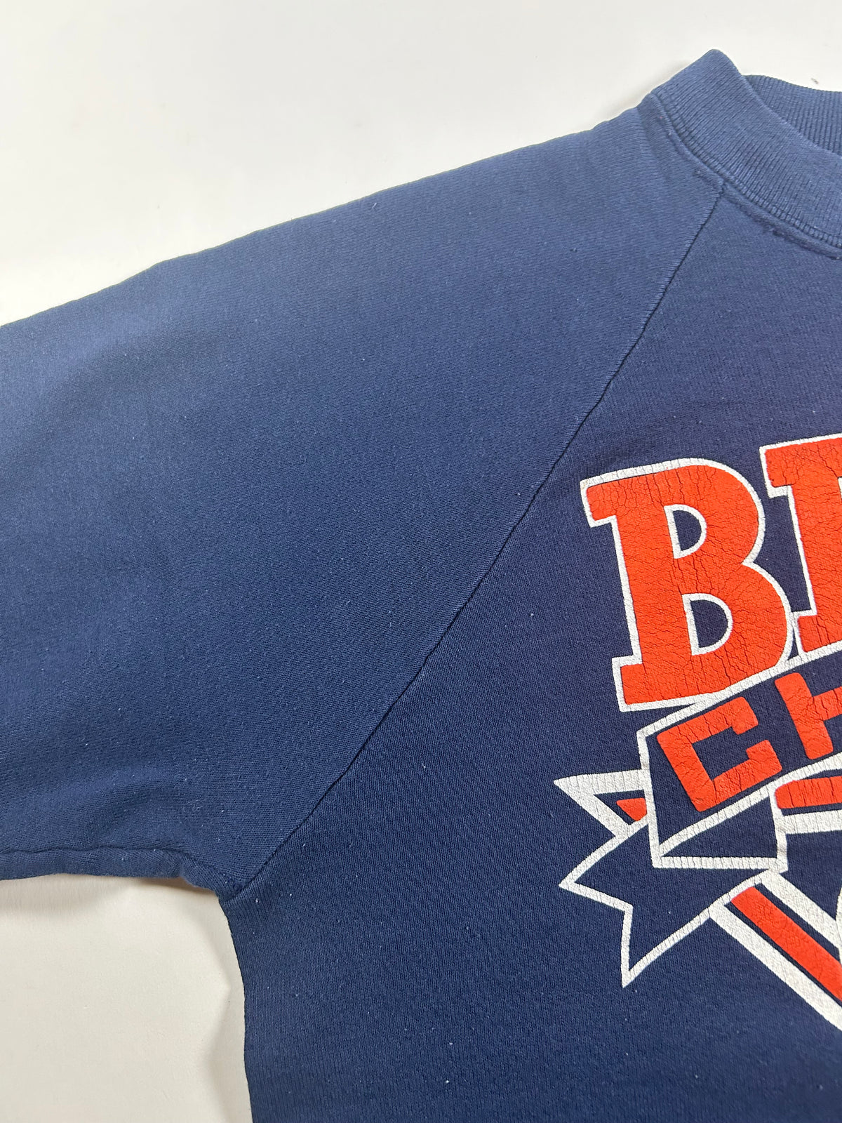 Vintage Chicago Bears NFL Helmet Logo Raglan Style Crewneck Sweatshirt 21.5x25.25 Inches