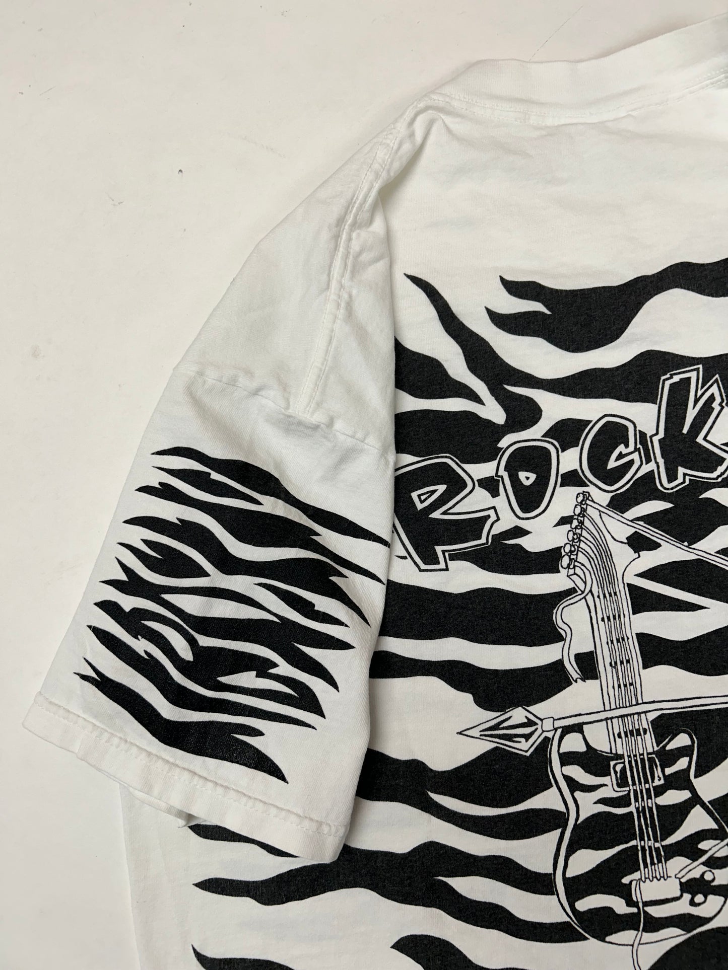 Vintage 90s Ted Nugent World Bowhunter Zebra Stripe Rockin’ The Wild Kick Ass Music Tee XL 24x29 Inches