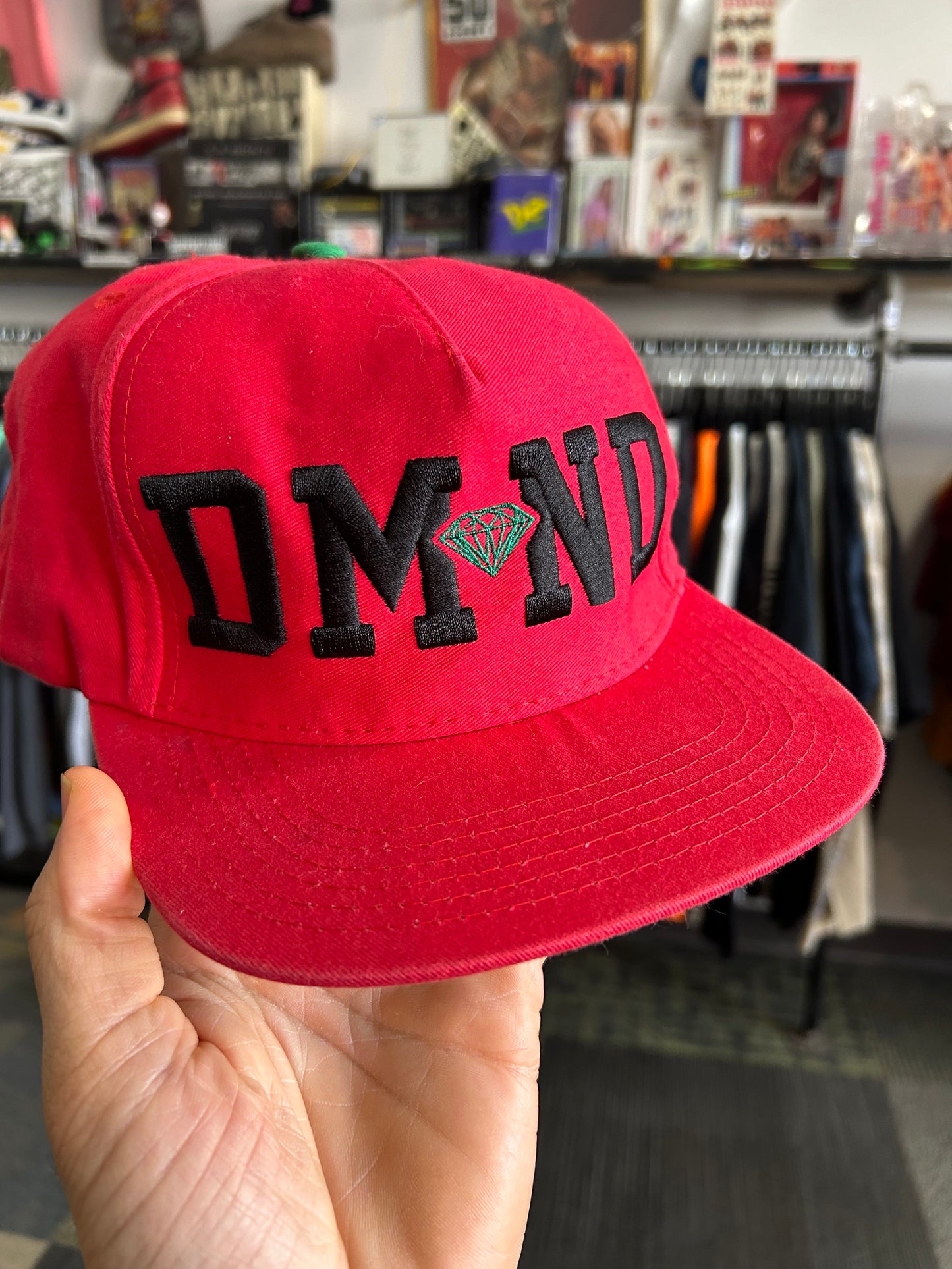 Diamond Supply Co SnapBack Hat Cap Red DMND Embroidered Logo Skate Streetwear