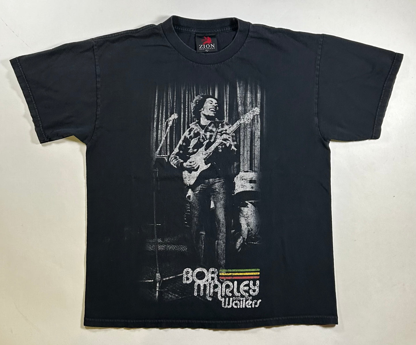 Zion Rootswear Bob Marley and the Wailers Rasta Music Band Tee As Is 2000s Large 21.5x26.75 Inches