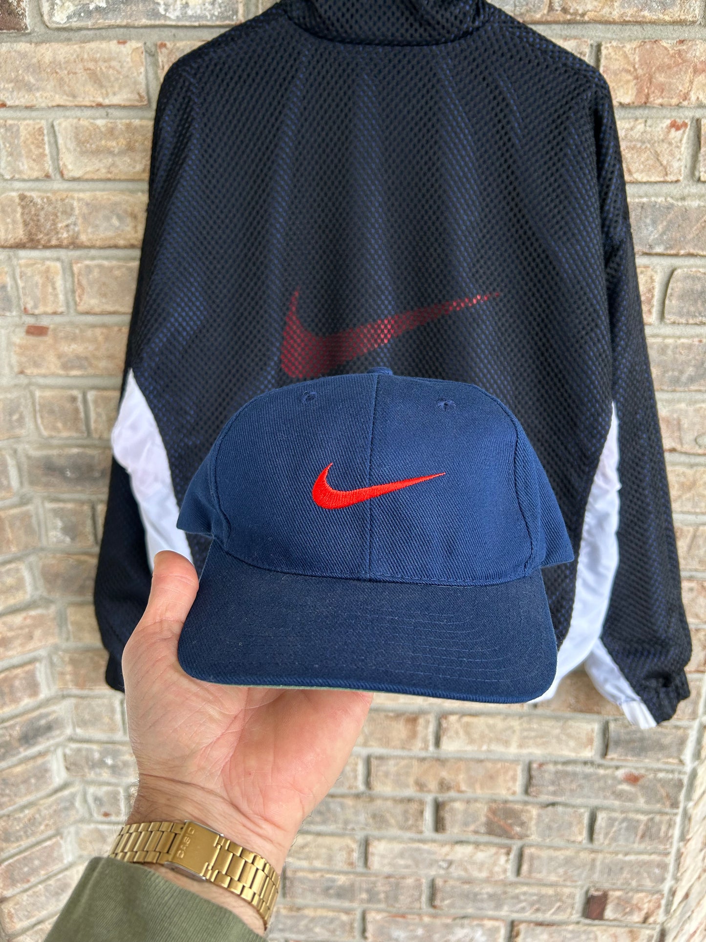 Vintage 90s Nike Swoosh Logo Embroidered SnapBack Hat Navy/Red Taiwan