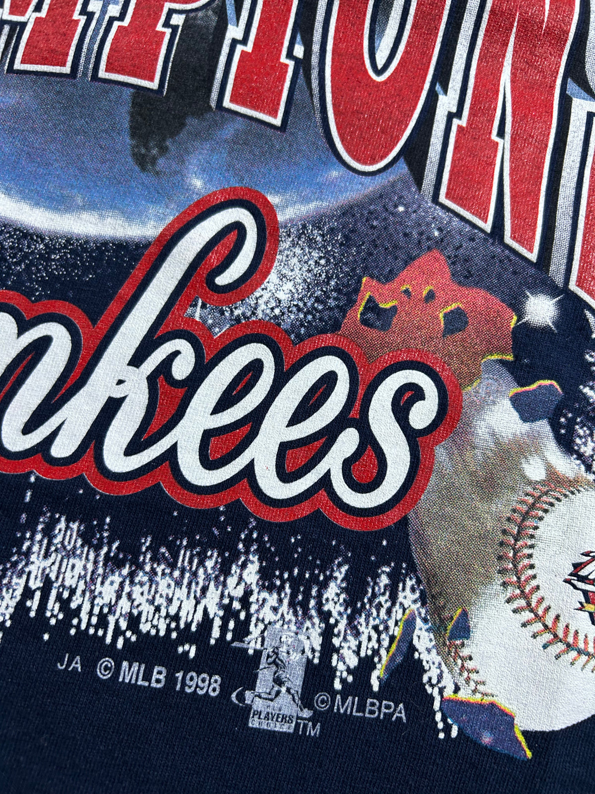 Vintage New York Yankees 1998 World Series Champs Lineup Roster Tee Large 21.25x30.25 Inches
