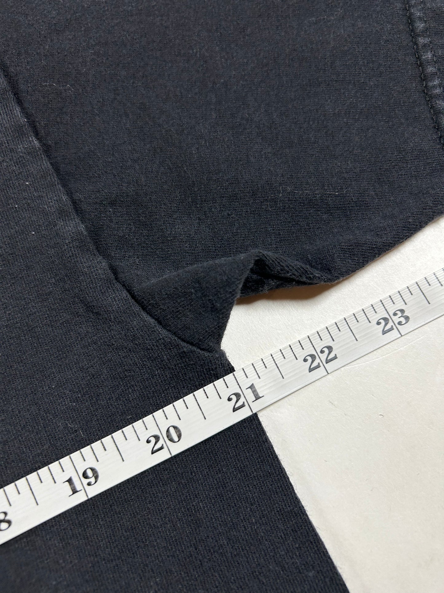 Huf Worldwide Pocket Skate Tee Upside down Peace Shirt Black Large 21x29 Inches