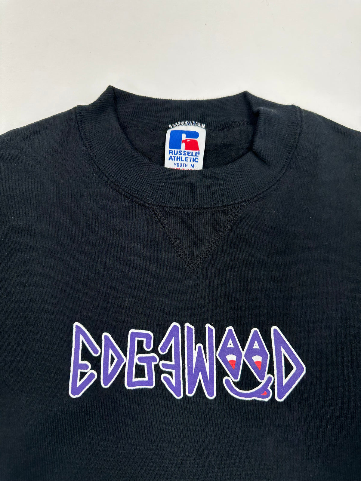 Edgewood NJ “Deeper Than The Roots.” First Edition Crewneck Sweatshirt Tagged Youth Medium 90s Russell Athletic 50/50 Blend Made In USA DS Black 19.5x23.5