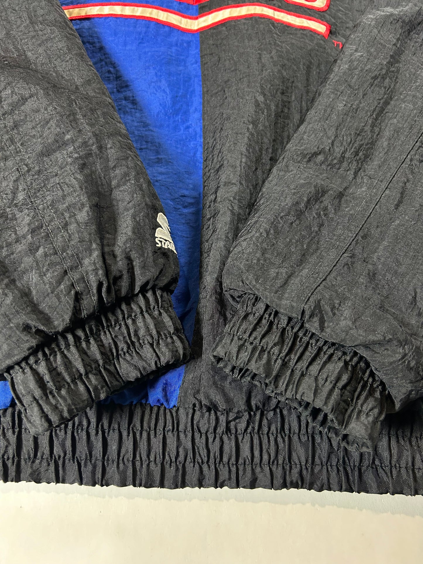 Vintage 90s Starter New York Giants Jacket Zip Puffer Quilted Jacket Large Can Fit XL 27x29.25 Inches NYG