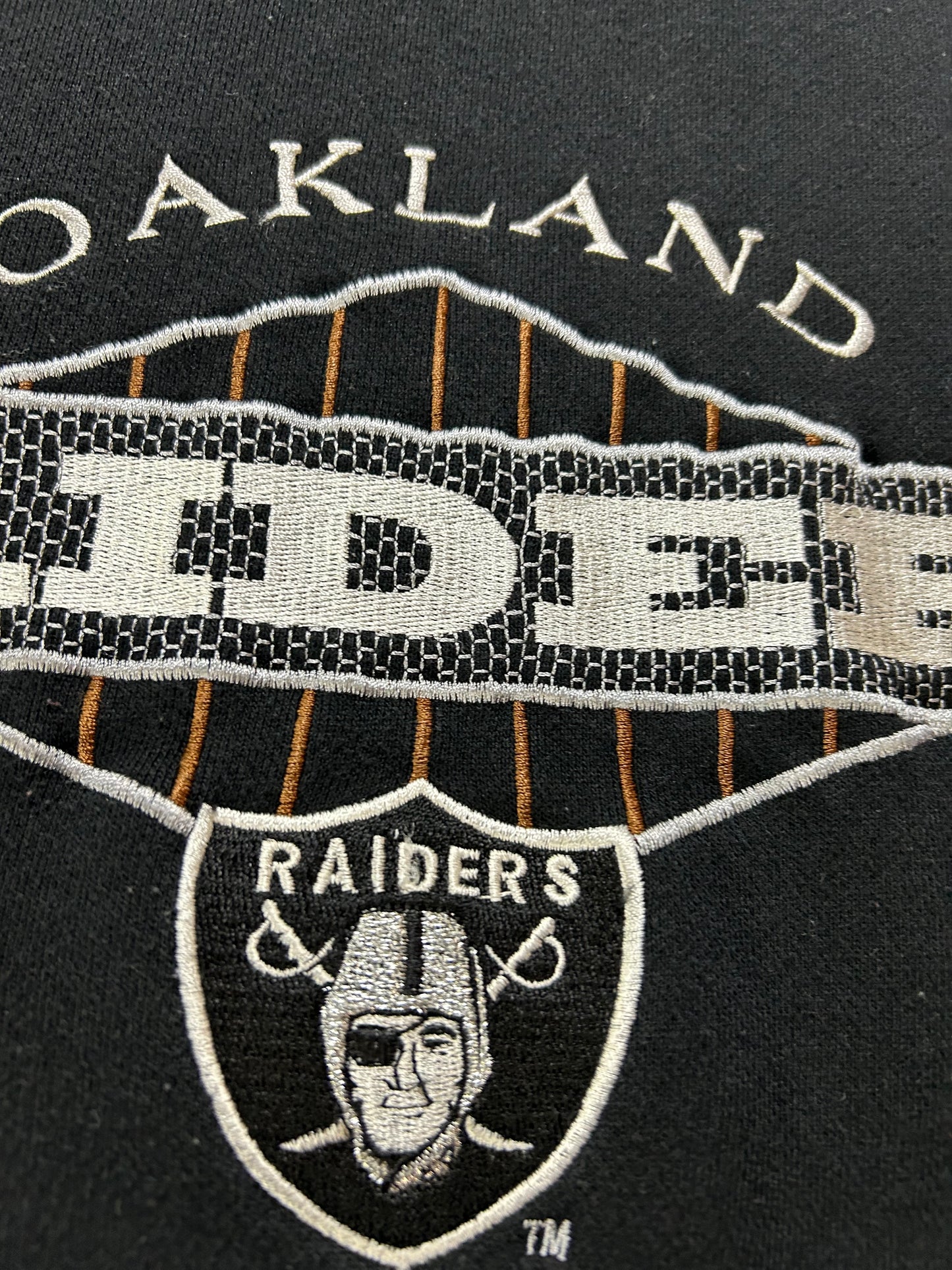 Vintage 90s Starter Oakland Raiders NFL Crewneck Sweatshirt Medium Fit 22.25x26.5 Inches Black