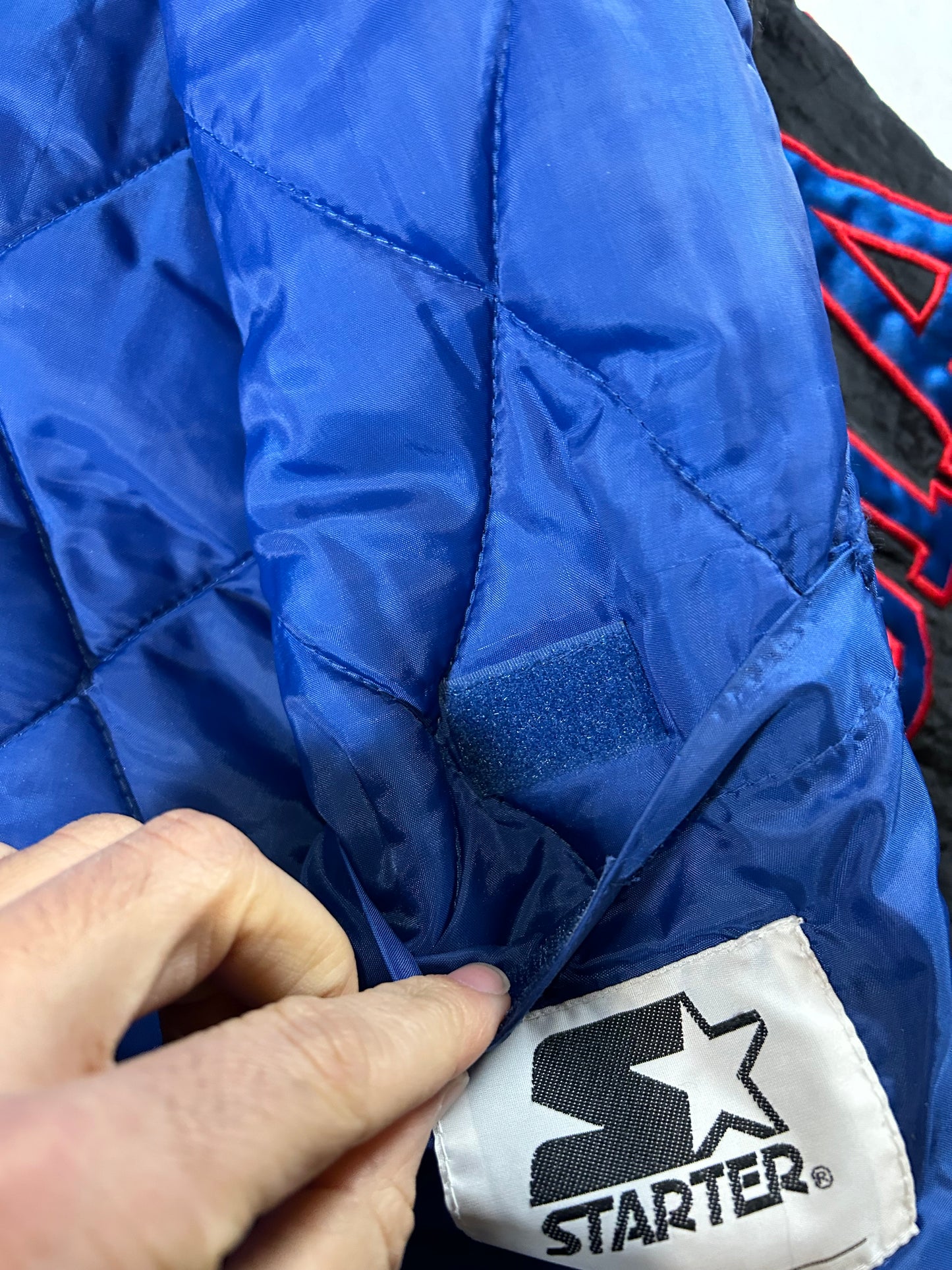 Vintage 90s Starter New York Giants Jacket Zip Puffer Quilted Jacket Large Can Fit XL 27x29.25 Inches NYG