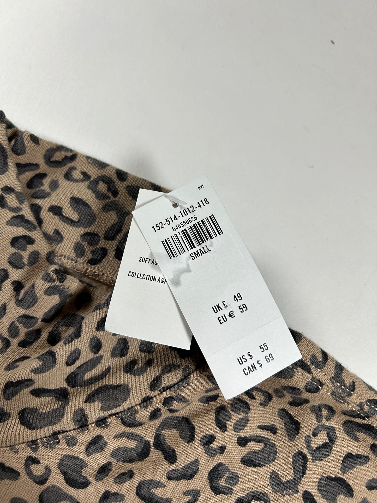 Abercrombie & Fitch Leopard Cheetah Print Pullover Shirt Soft Women’s Small 21.5x25 Inches Brand New With Tag