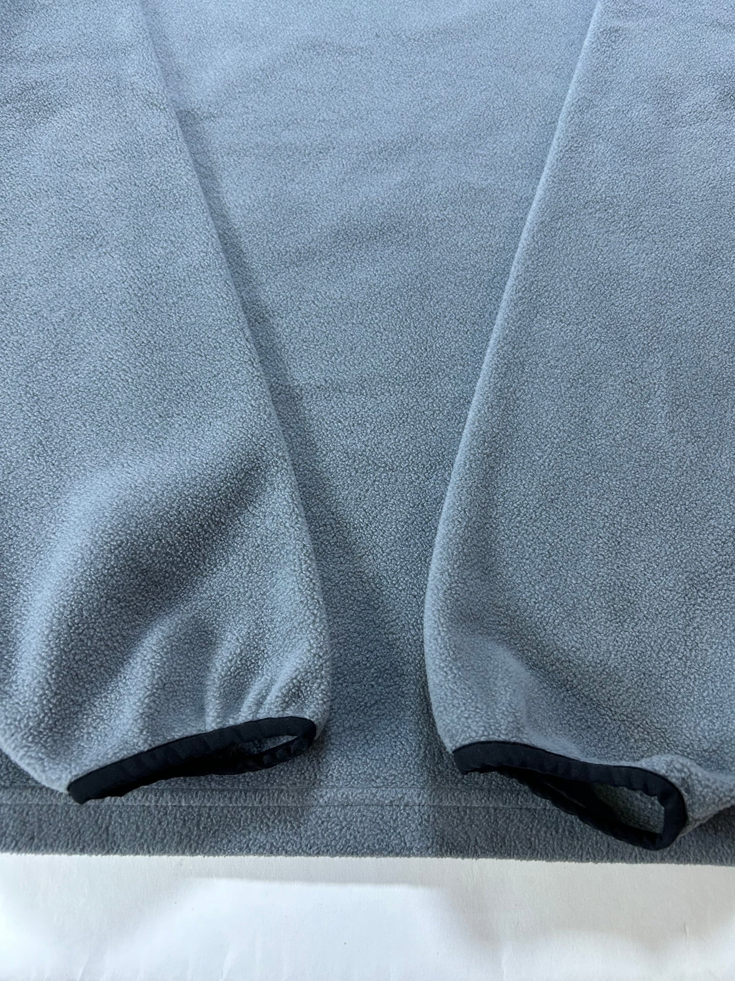 Vintage Adidas Embroidered Center Logo Fleece Crewneck Sweatshirt Large Can Fit XL 26.5x30.5 Inches Gray