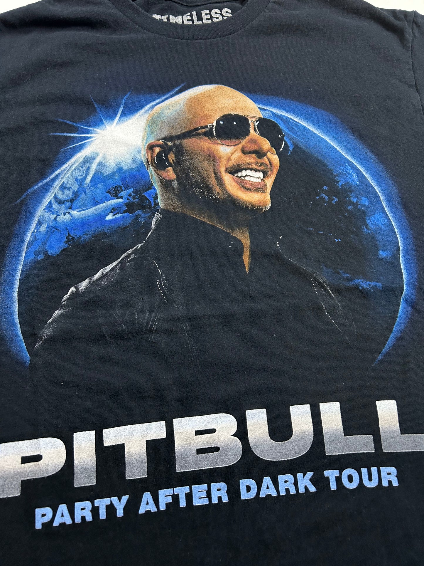 Pitbull Party After Dark Tour 2024 Concert Music Shirt Timeless Miami Size Large 21x28 Inches