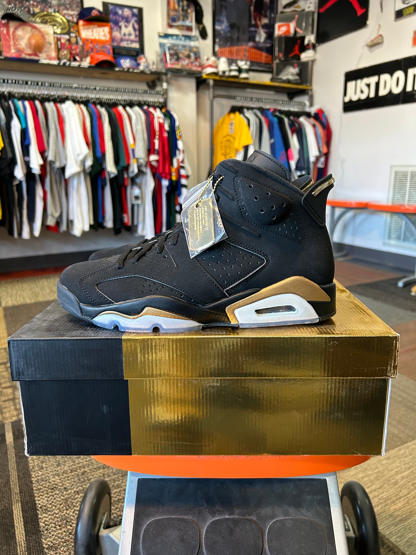 Air Jordan 6 Retro DMP Defining Moments Size 9 Men’s Nike Air Jordan Brand New
