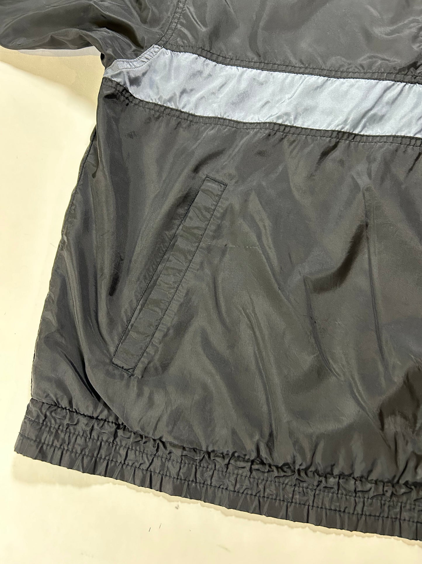 Vintage Fila 1/2 Zip Pullover Windbreaker Jacket Tagged Medium Can Fit Large 25.5x27.25 Inches