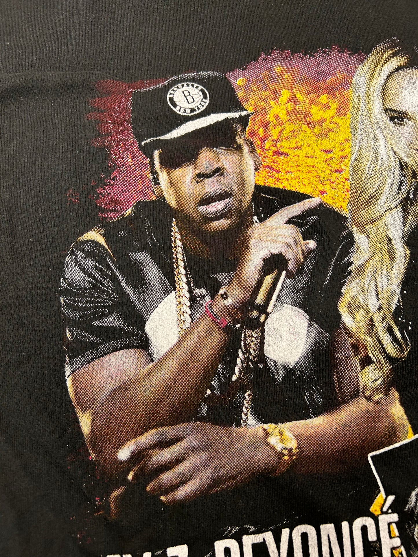 2014 Jay-Z & Beyoncé On The Run Tour Rap Parking Lot Tee Large 21.25x28.25 Inches