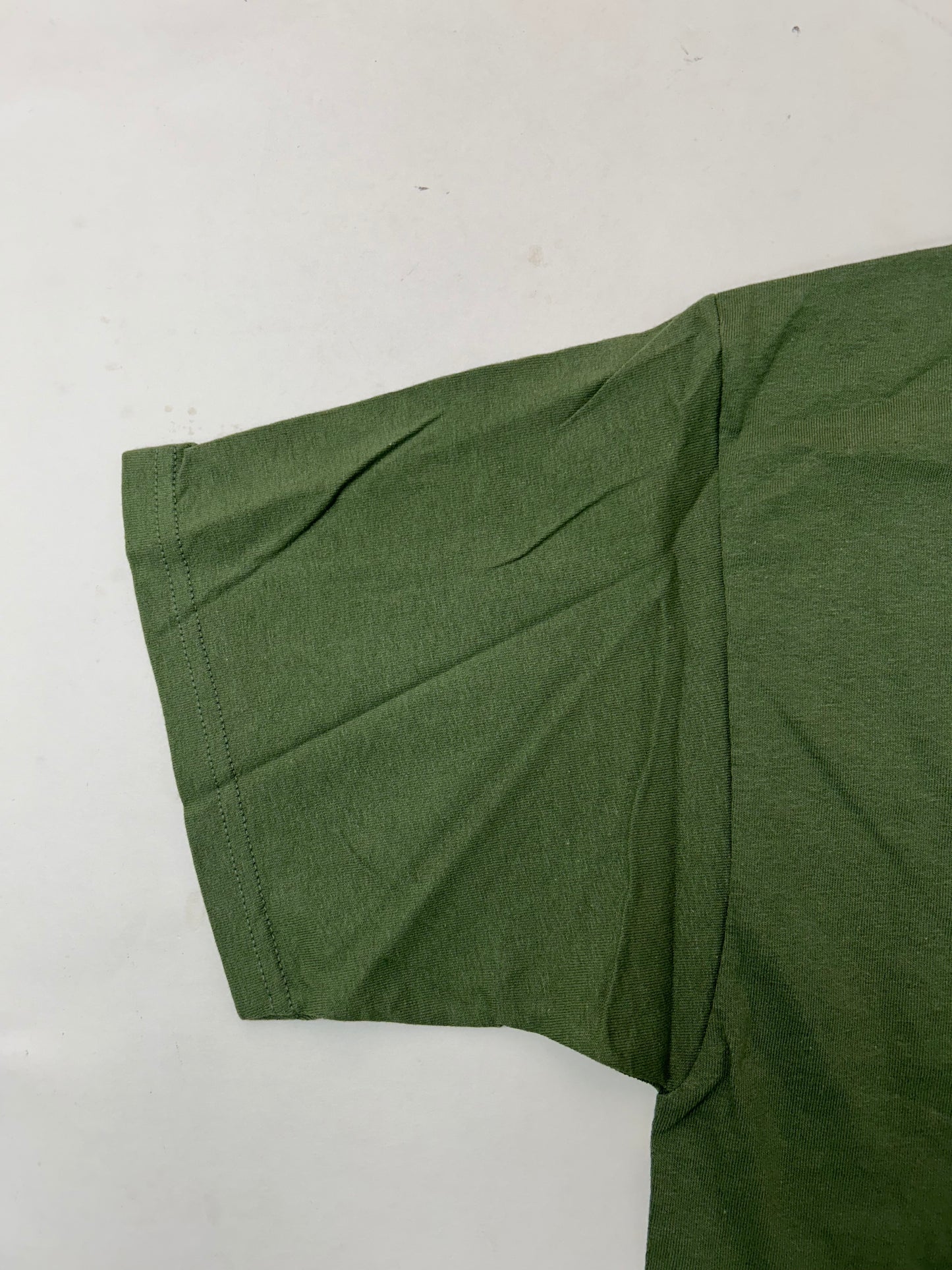 Edgewood NJ first edition “Deeper Than The Roots.” Tee XL 24.25x29 Inches 00s Gildan 100% Cotton Honduras Olive Green