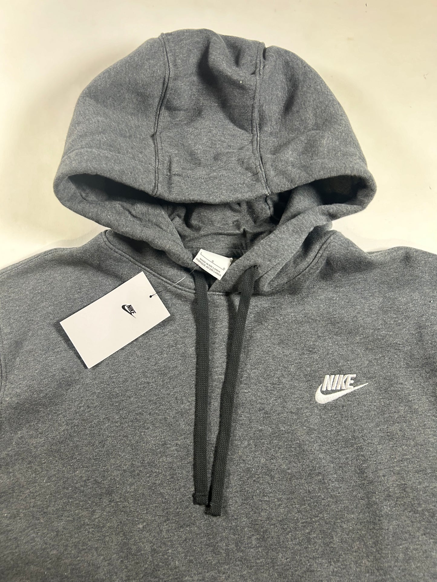 Nike Sportswear Club Fleece Hoodie BV2654-071 Sweatshirt Gray Large 24.25x28 Inches Brand New 2024