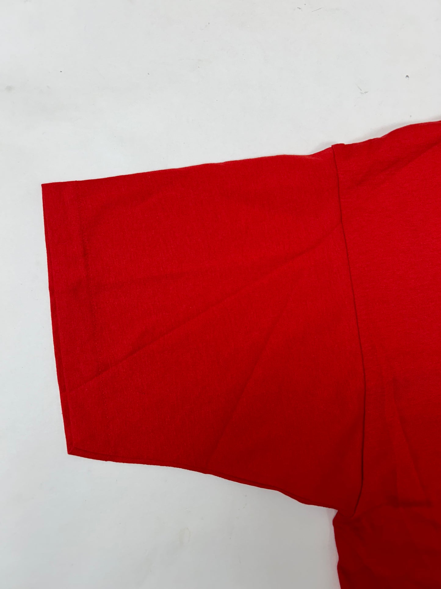 Edgewood NJ first edition “Deeper Than The Roots.” Tee XL 23.75x31 Inches 90s FOTL Best USA/Honduras Made 50/50 Blend Cherry Red