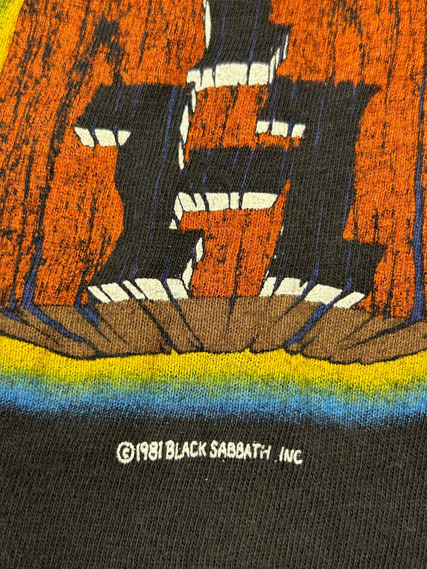 Vintage Black Sabbath Mob Rules Tour 1981 Cross Rock Band Tee 19.5x26.5 Inches Medium Fit