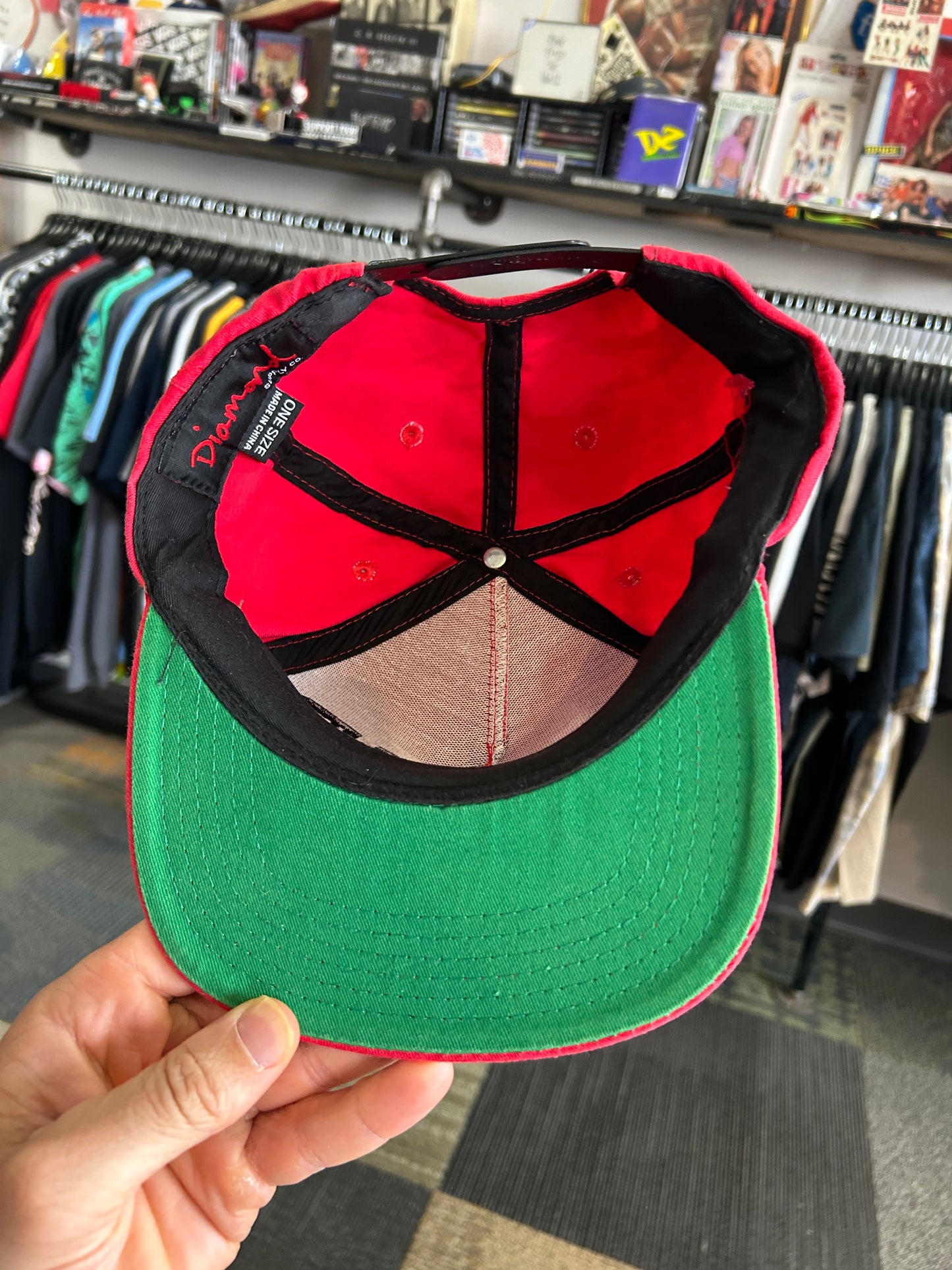 Diamond Supply Co SnapBack Hat Cap Red DMND Embroidered Logo Skate Streetwear