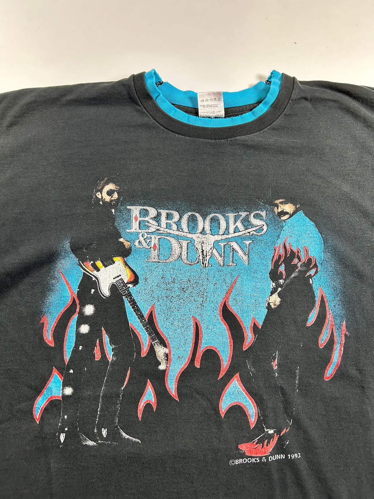 Vintage Brooks And Dunn Hard Workin’ Man Tour 1993 Country Music Tee XL 24x30.25 Inches As Is Great Wear & Fading.