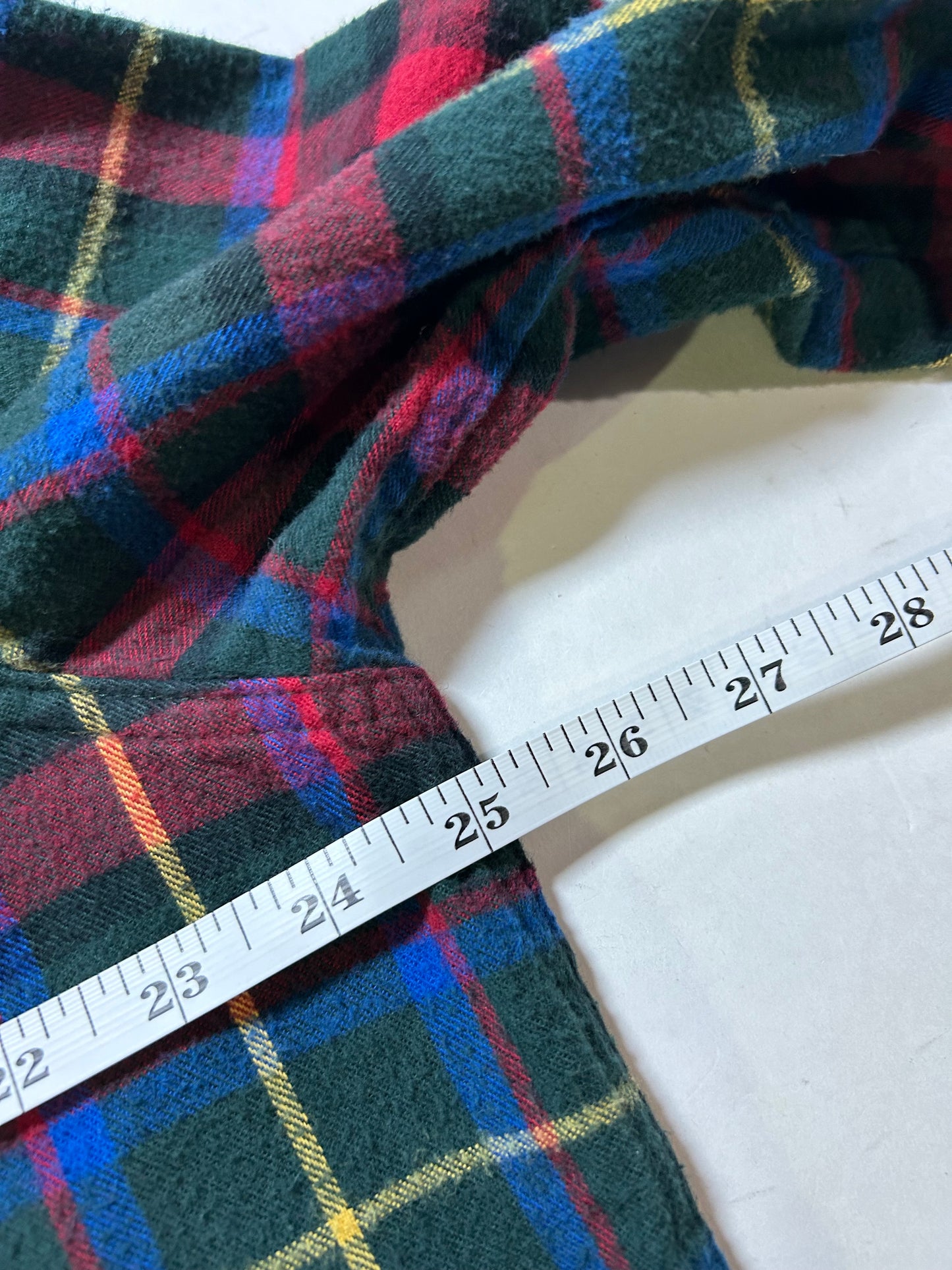 LL Bean Plaid Flannel Multicolor Slightly Fitted Made in El Salvador Large 25x31.5 Inches