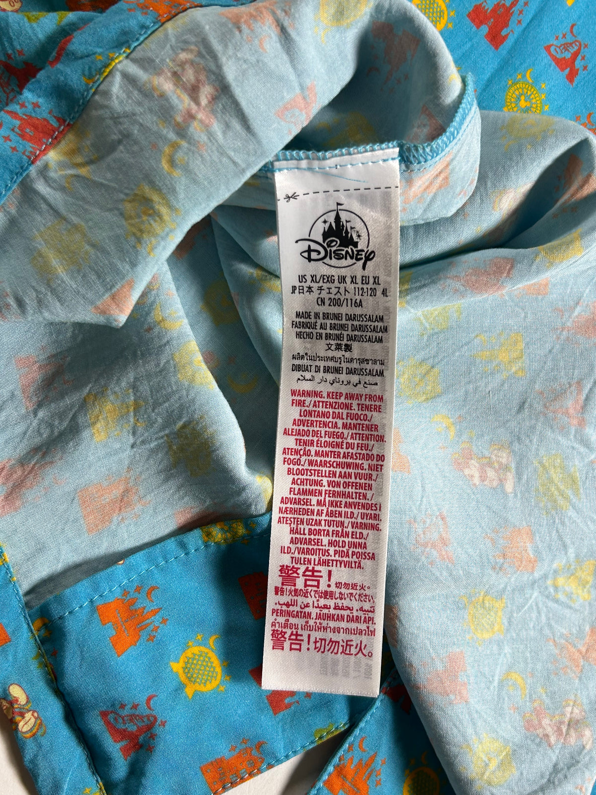 Disney Vacation Club Member Mens Resort Logo Camp Shirt Blue XL/L Fit 24.5x29.75