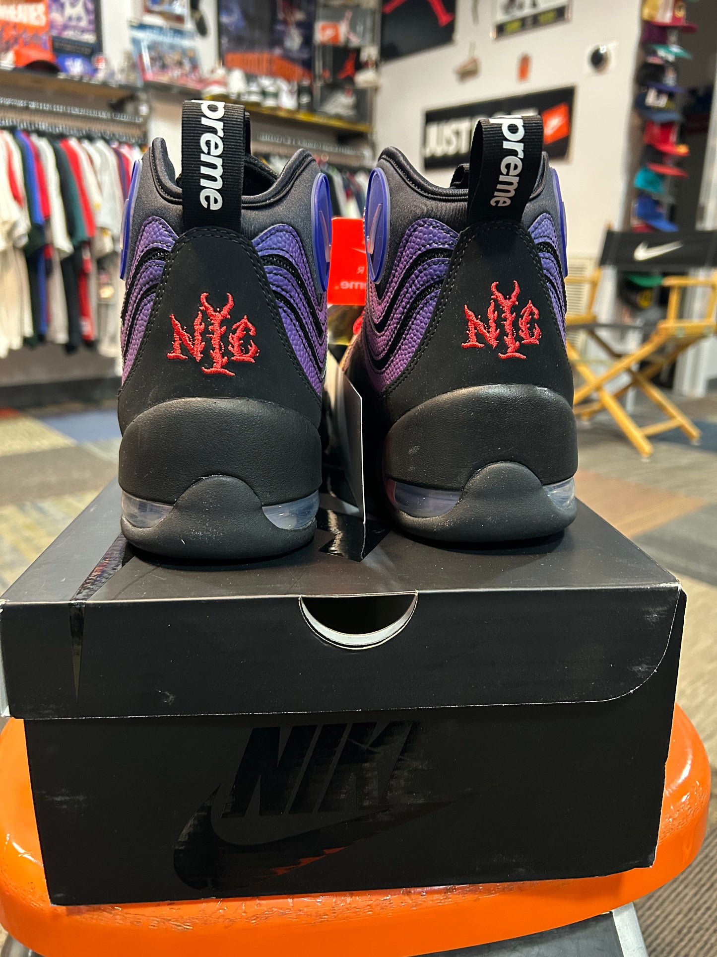 Nike Air Bakin x Supreme New York Black Gradient Sneaker Brand New DS Size 10